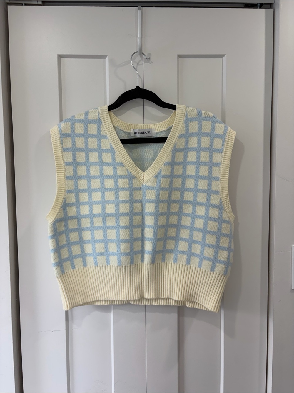 Checked V-Neck Knit Vest in Cream and Light Blue